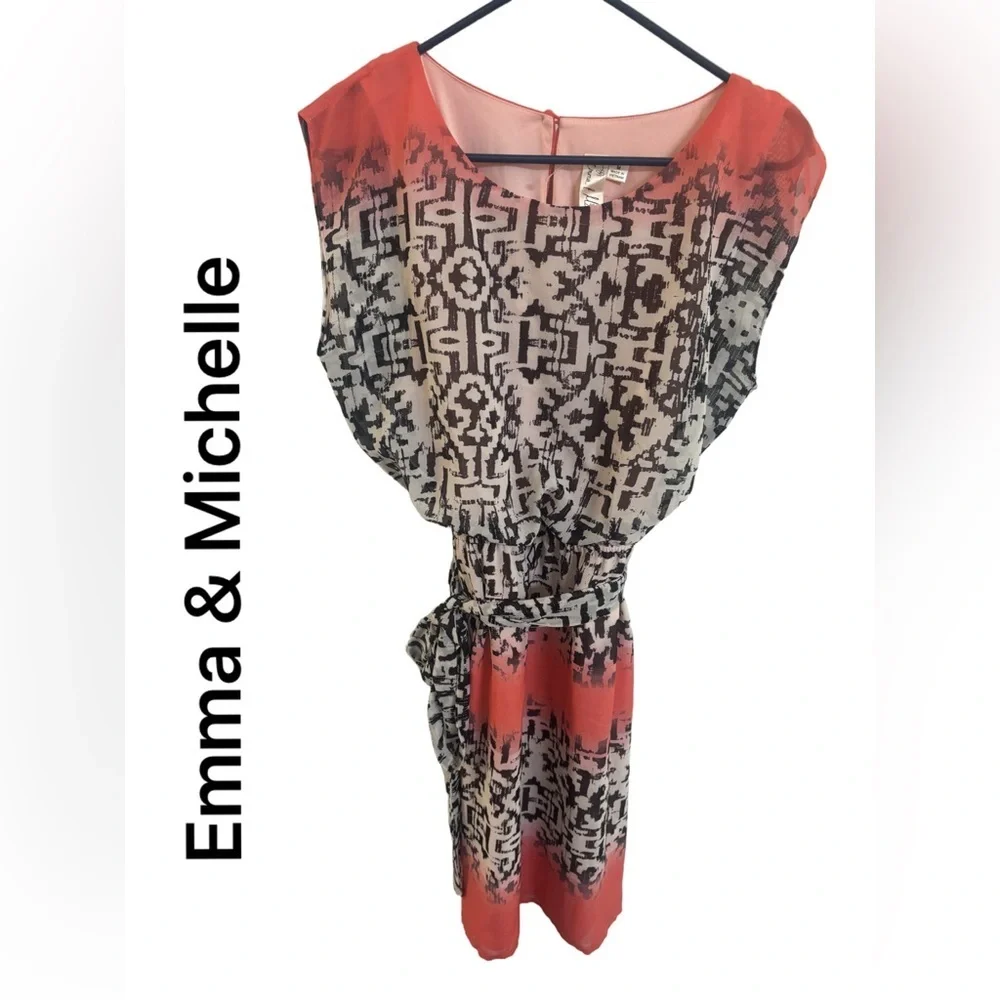 Emma & Michelle Patterned Sleeves Belted Dress Size M NWT - Picture 2 of 7